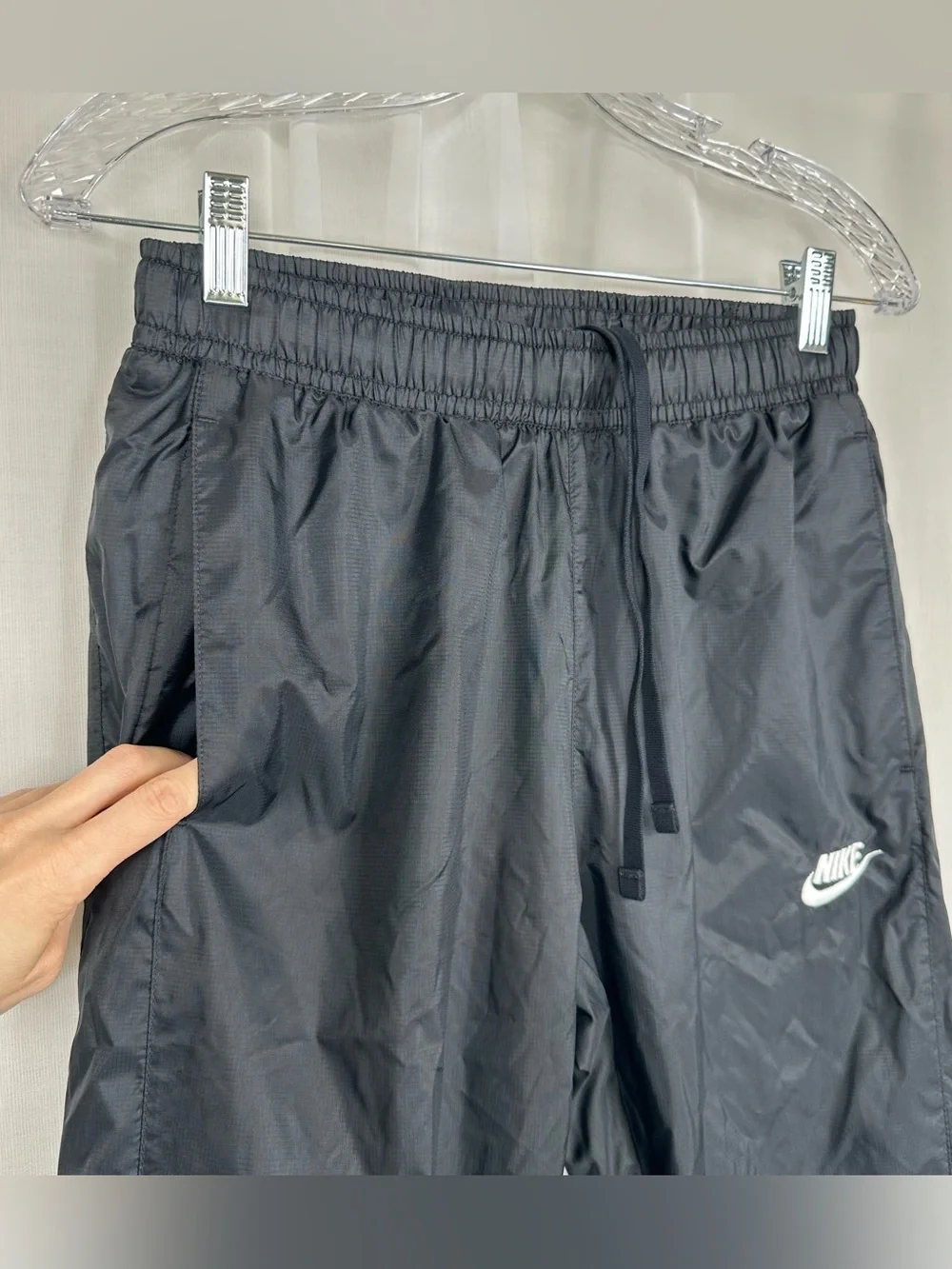 Nike Mens Sportswear Woven Track Pants Black Mesh Lined Activewear 928002-011 XS